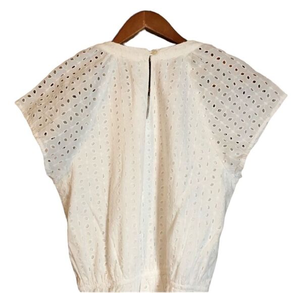 NWT! Gap optic white eyelet dress. Size xs - Picture 8 of 11